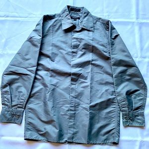 USED! Mens DKNY Dress Shirt. In good condition